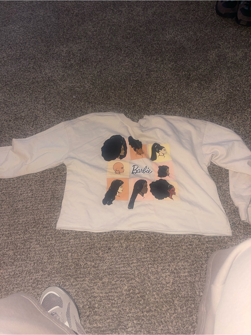 Women’s Barbie tan women faces sweatshirt size large